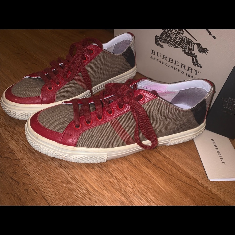 Womens Burberry Sneakers